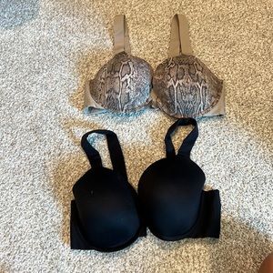 Spanx front closure bras